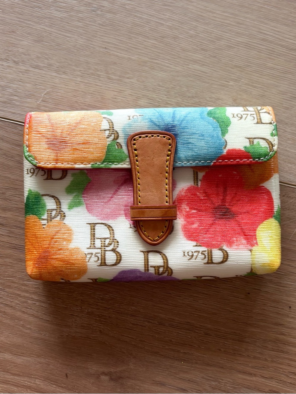 Dooney & Bourke Janine small wallet DB75 🌺